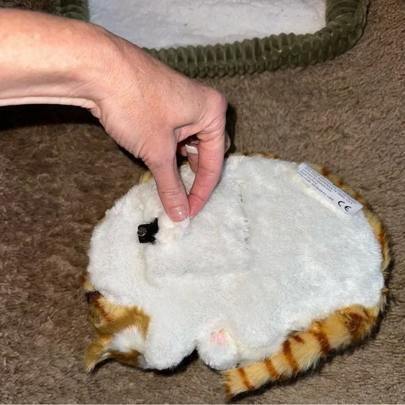 Perfect Petzzz Gray Tabby Cat W/Bed Battery and Adoption Papers - Picture 11 of 11